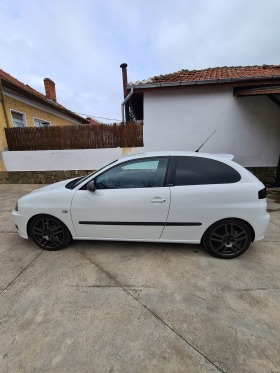 Seat Ibiza 1.8t Cupra, снимка 7 - Автомобили и джипове - 44668579