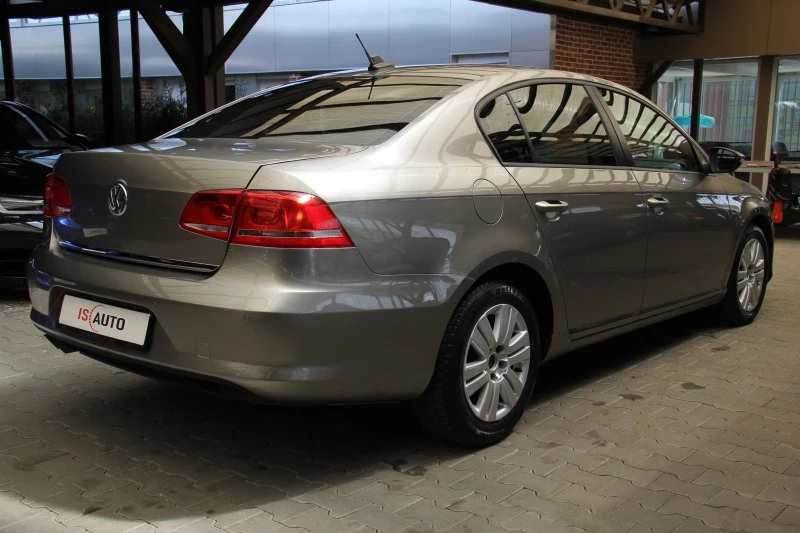 VW Passat 2.0tdi/Подгрев/Климатроник, снимка 4 - Автомобили и джипове - 45465650