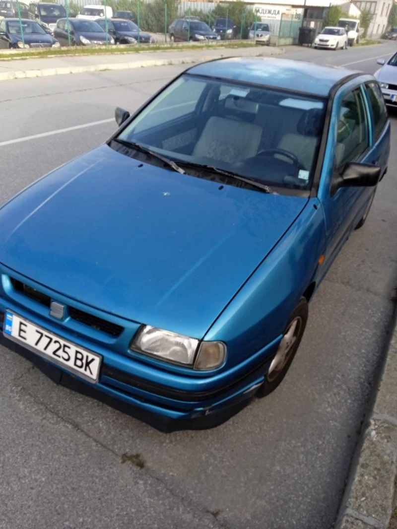 Seat Ibiza 1.4 бензин, снимка 1 - Автомобили и джипове - 47557607