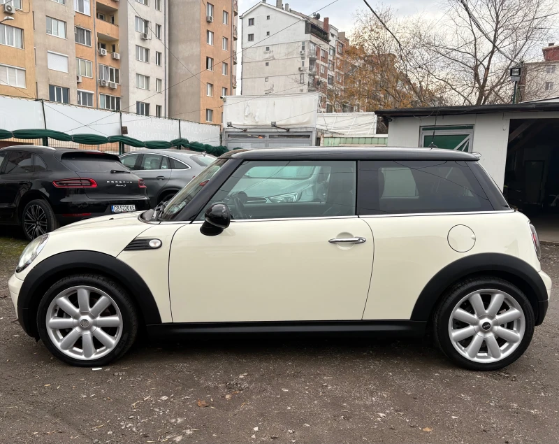 Mini Cooper 1.6I-120HP= ВСИЧКО ПЛАТЕНО= ПАНОРАМА= КЛИМАТИК= , снимка 2 - Автомобили и джипове - 48138572