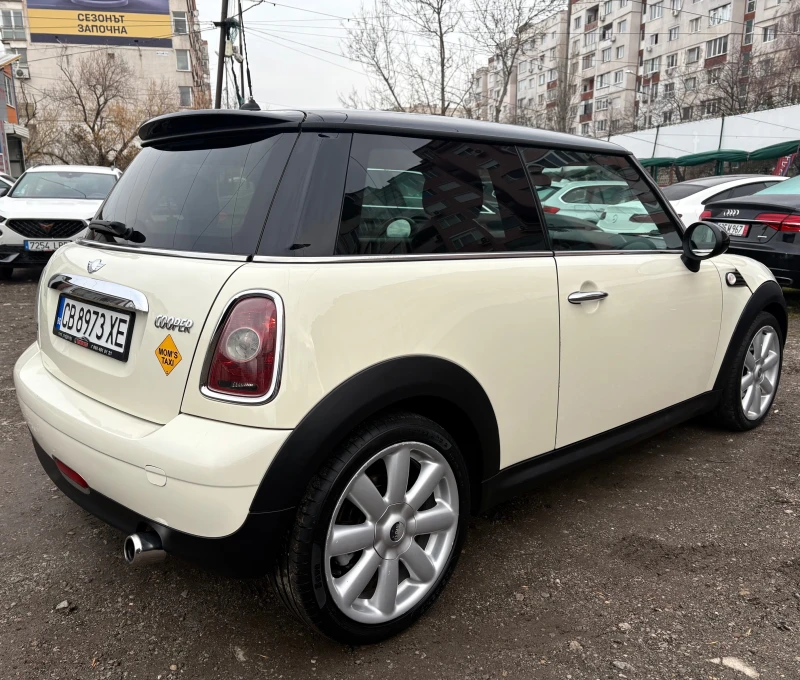 Mini Cooper 1.6I-120HP= ВСИЧКО ПЛАТЕНО= ПАНОРАМА= КЛИМАТИК= , снимка 5 - Автомобили и джипове - 48138572