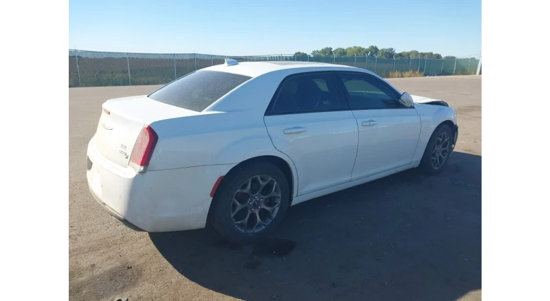 Chrysler 300c, снимка 6 - Автомобили и джипове - 48717698