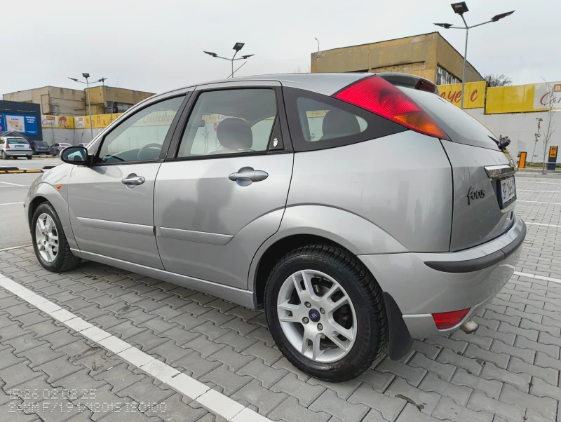 Ford Focus 1.8 TDCI, снимка 4 - Автомобили и джипове - 48930477