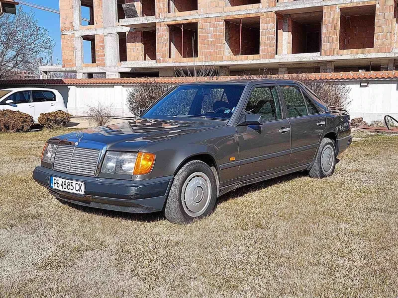 Mercedes-Benz 124 2.0i газ карбуратор 110 к.с. 132 000 км, снимка 3 - Автомобили и джипове - 49550776