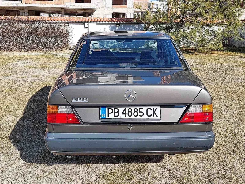 Mercedes-Benz 124 2.0i газ карбуратор 110 к.с. 132 000 км, снимка 7 - Автомобили и джипове - 49072005