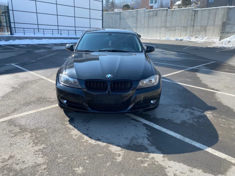 BMW 320 xDrive, снимка 1 - Автомобили и джипове - 49285154