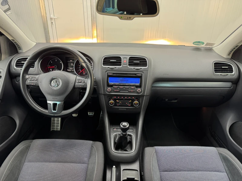 VW Golf 2.0TDI* 140к.с* СЕРВИЗНА КНИЖКА С ПЪЛНА ИСТОРИЯ В , снимка 8 - Автомобили и джипове - 49466943