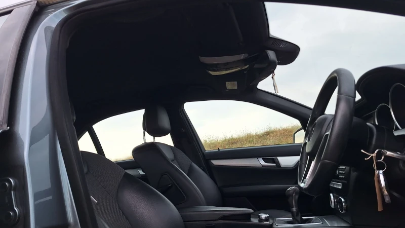 Mercedes-Benz C 220 om651 На части!, снимка 10 - Автомобили и джипове - 51097893