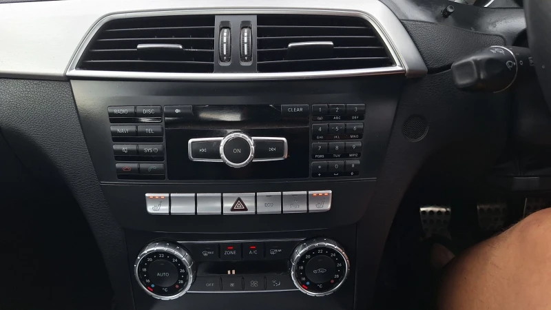 Mercedes-Benz C 220 om651 На части!, снимка 14 - Автомобили и джипове - 51097893