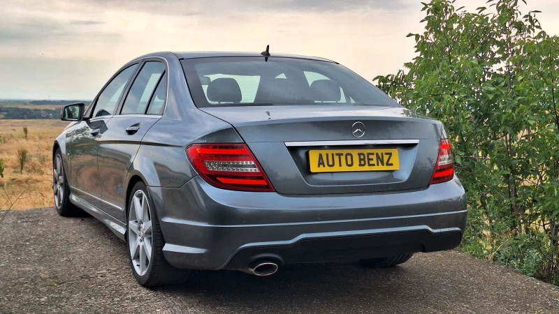 Mercedes-Benz C 220 om651 На части!, снимка 4 - Автомобили и джипове - 51097893
