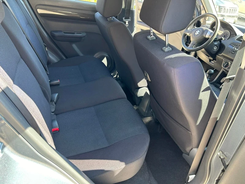 Suzuki Swift 1.3 4x4, снимка 12 - Автомобили и джипове - 52637108