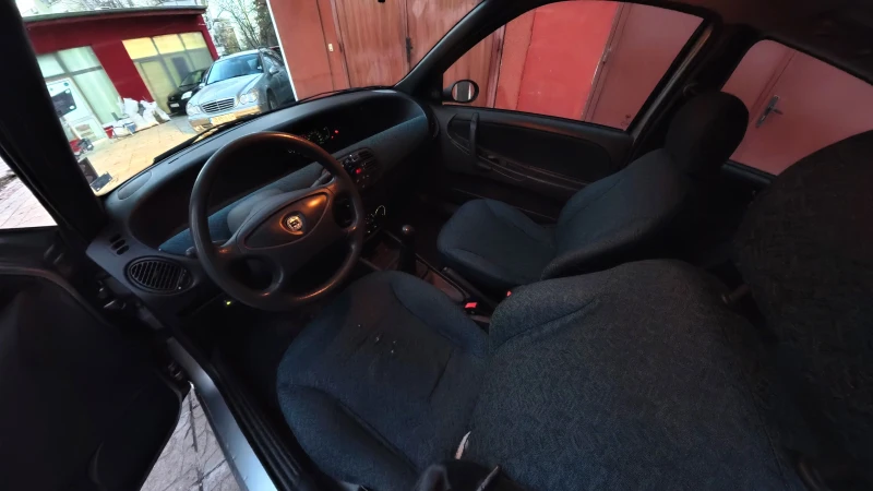 Lancia Ypsilon, снимка 7 - Автомобили и джипове - 52616738