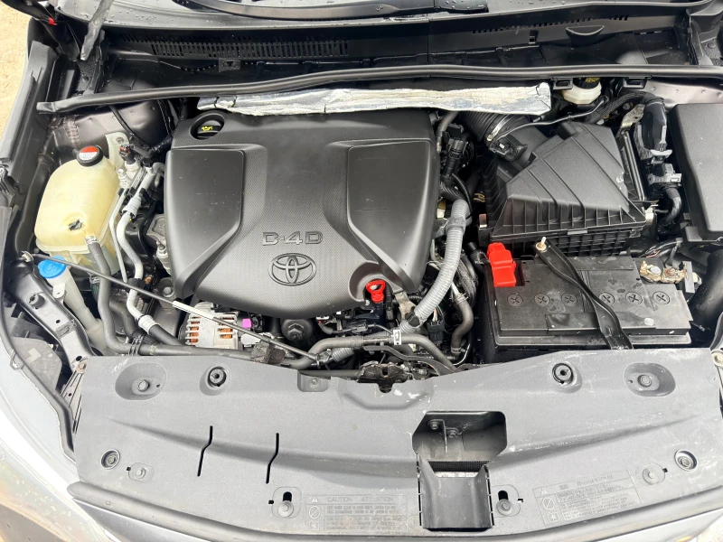 Toyota Avensis 2.0-D4D, снимка 13 - Автомобили и джипове - 53457061