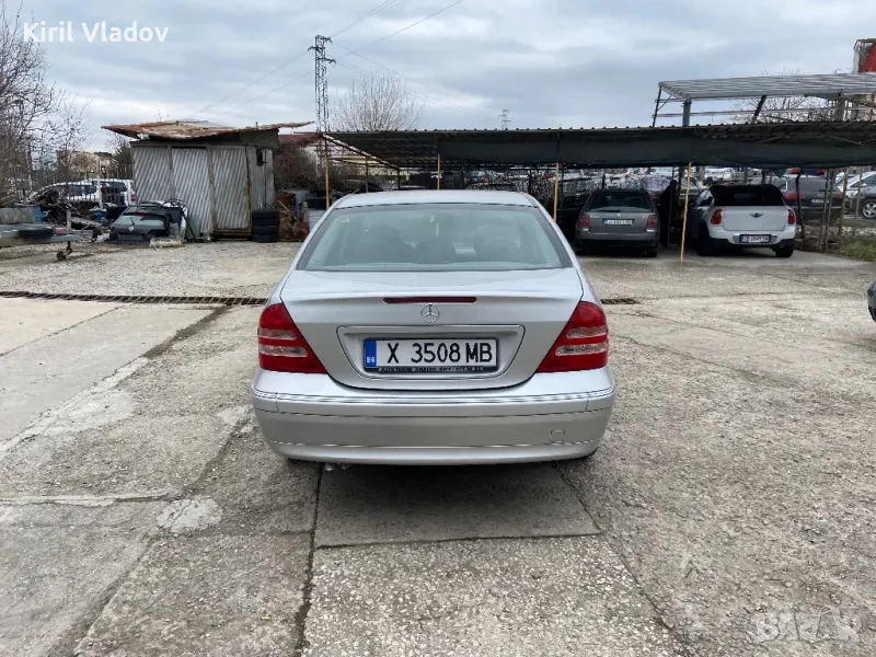 Mercedes-Benz C 200, снимка 4 - Автомобили и джипове - 49427408