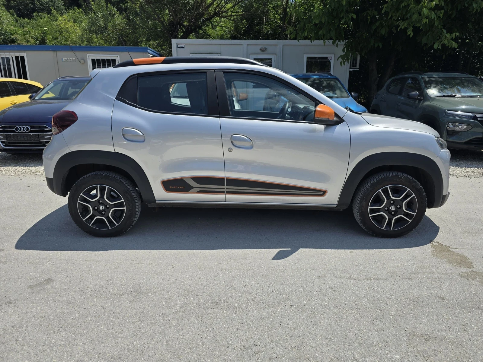 Dacia Spring Comfort Plus 45 CCS Гаранция Лизинг - изображение 6