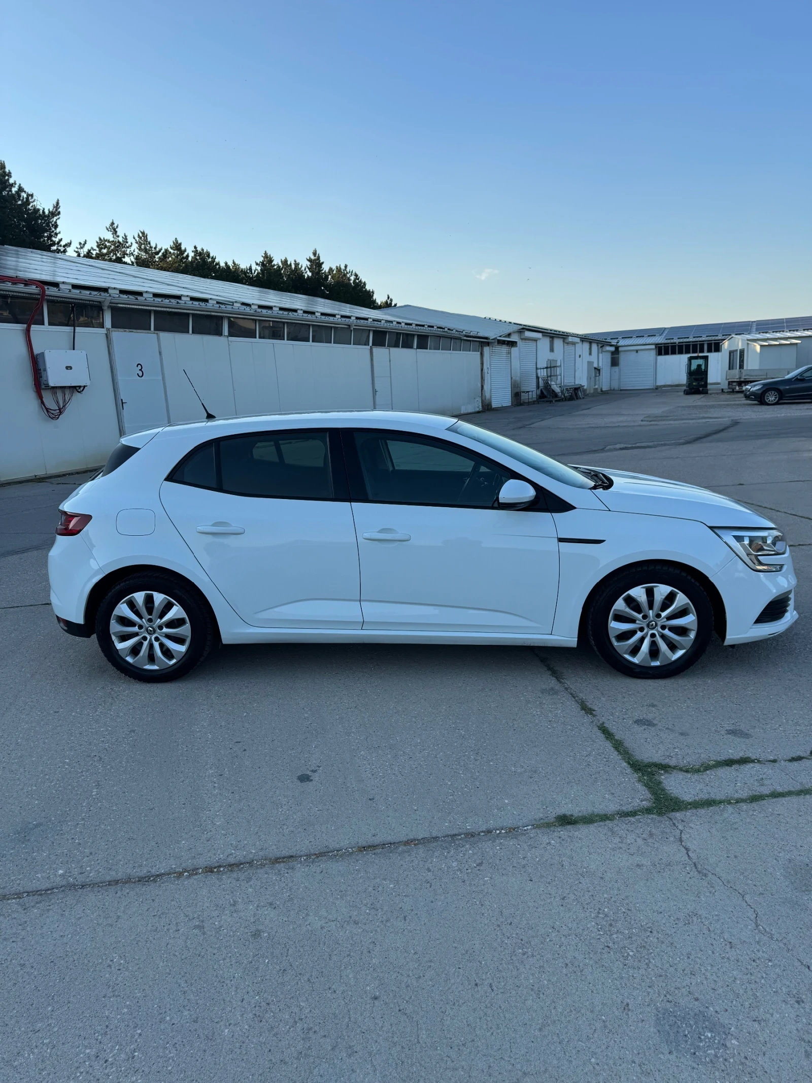 Renault Megane 1.5 dci | Mobile.bg — изображение 4