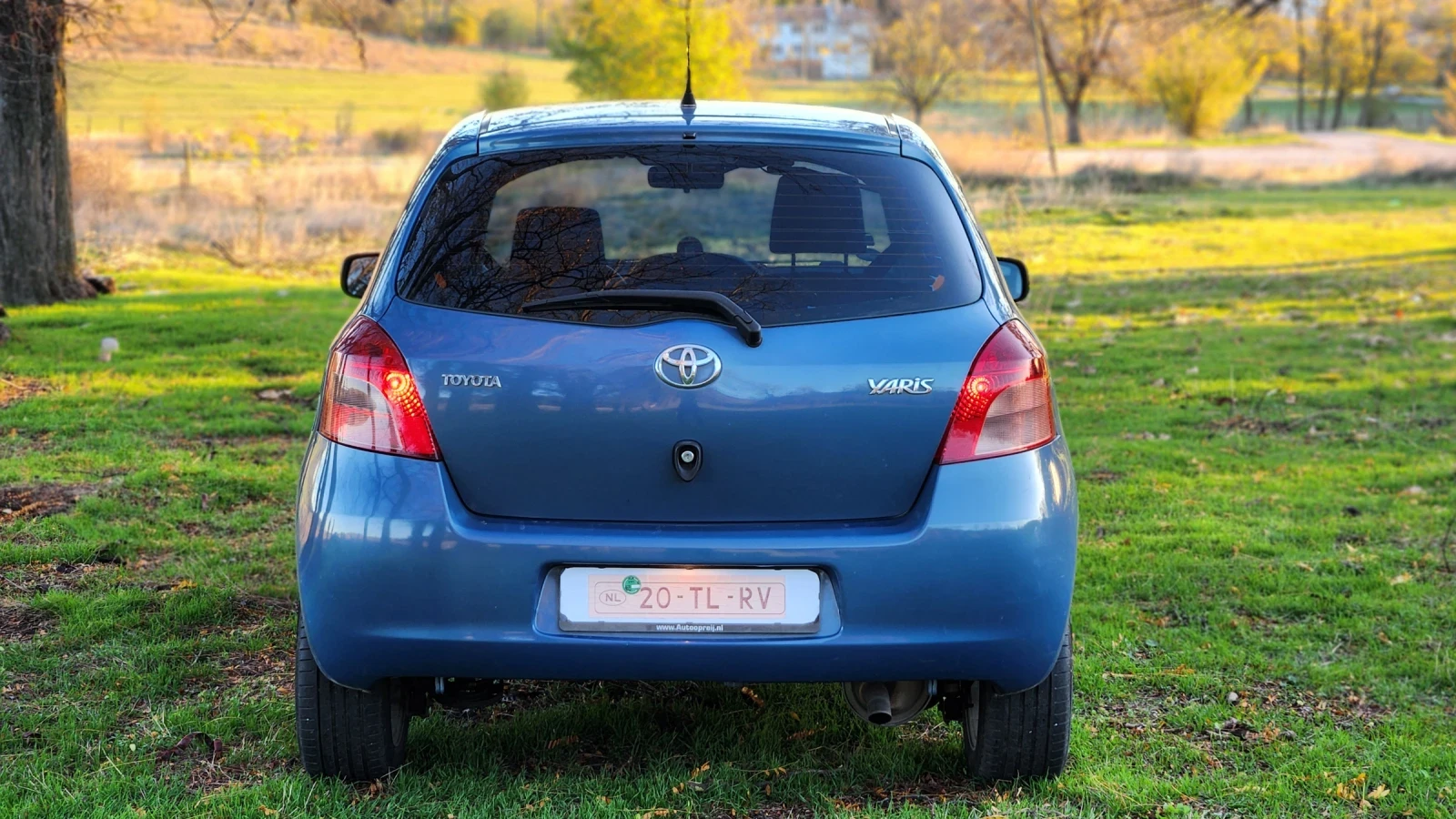 Toyota Yaris Много Запазена - изображение 6