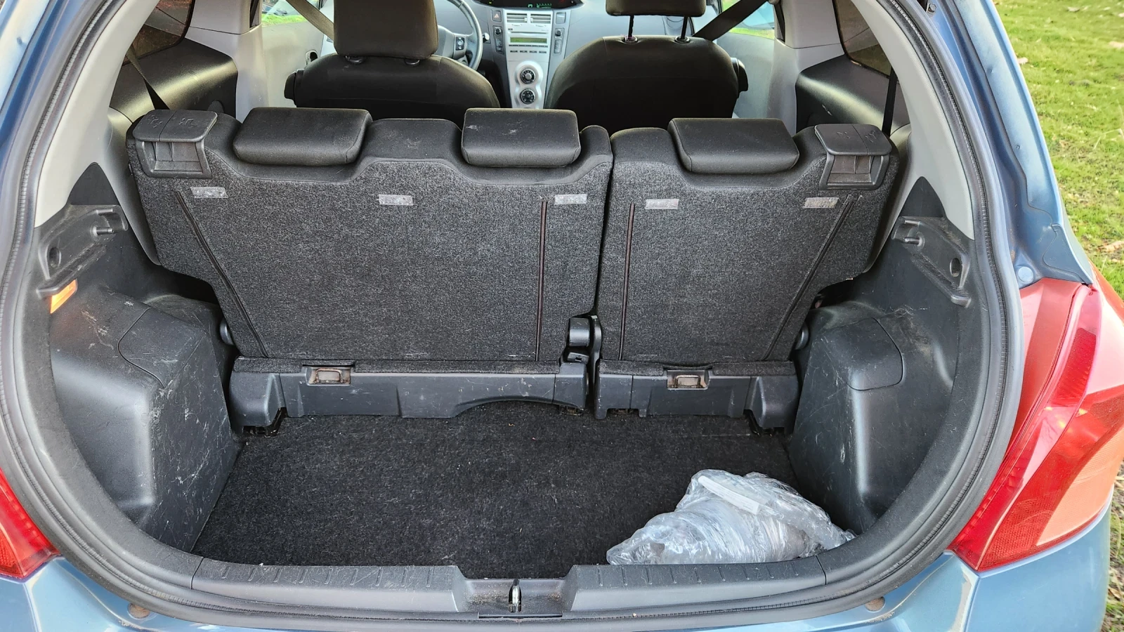 Toyota Yaris Много Запазена - изображение 10