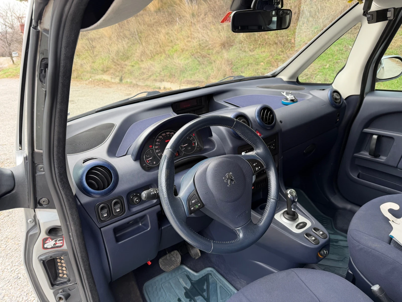 Peugeot 1007 1.6i - изображение 8