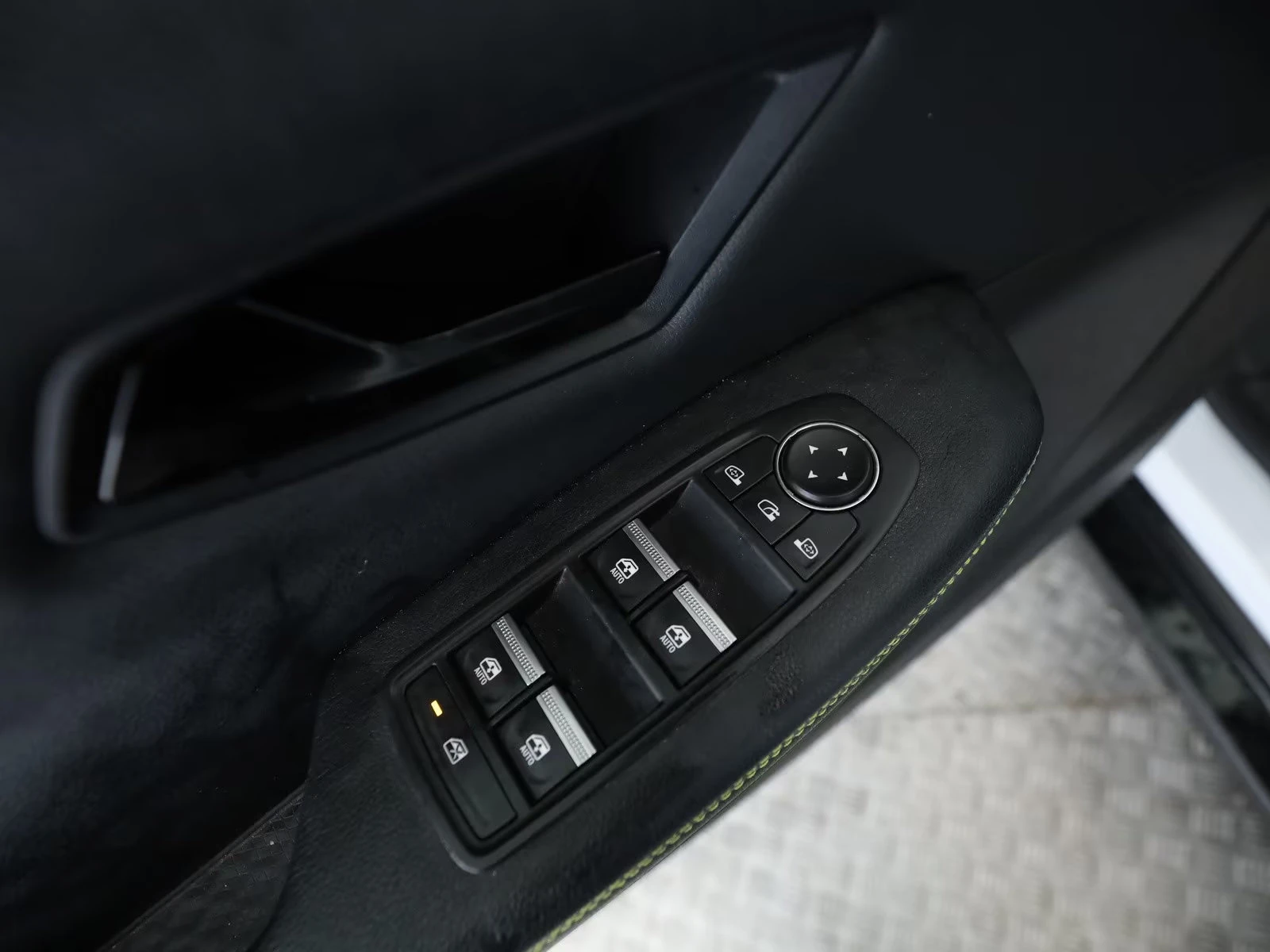 Renault Megane TECHNO/EV40/131HP/LED/360/NAVI/ACC/238z, снимка 11 - Автомобили и джипове - 54051089