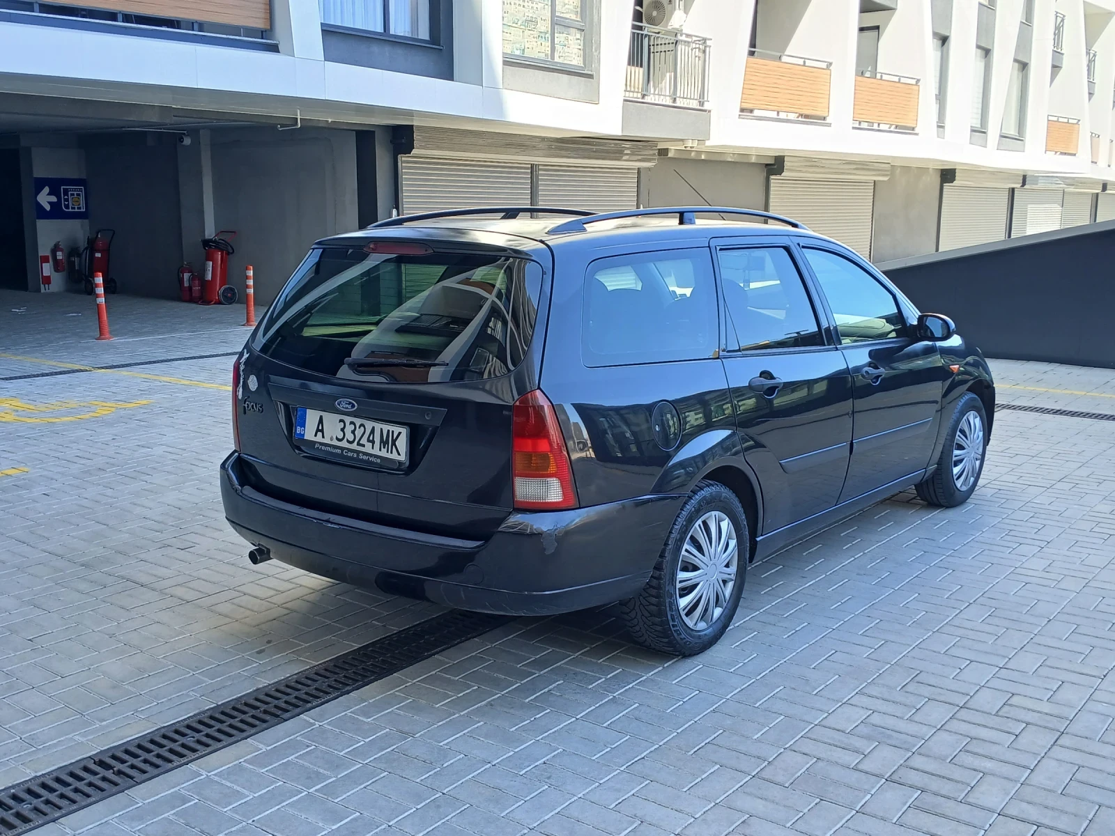 Ford Focus 1.6i zetec, снимка 3 - Автомобили и джипове - 54113820