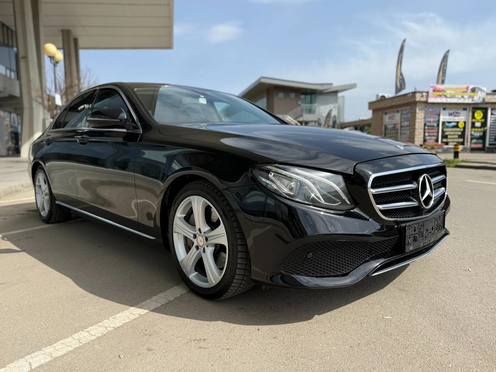 Mercedes-Benz E 350 CDI 6 МЕСЕЦА ГАРАНЦИЯ/258к.с. 9G Tronic/Подгрев, снимка 6 - Автомобили и джипове - 54225565