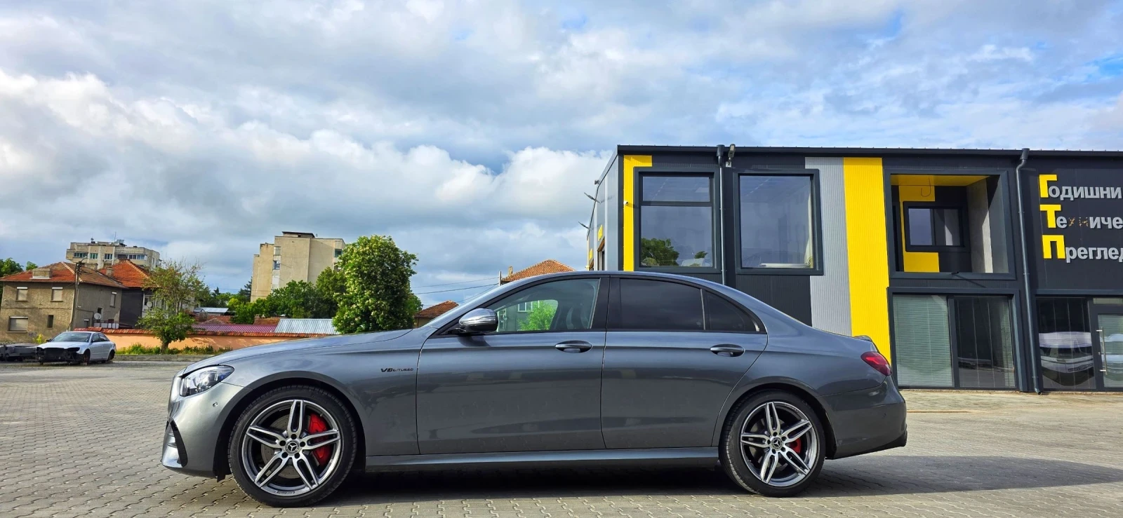 Mercedes-Benz E 400 AMG - Перфектна, снимка 6 - Автомобили и джипове - 54668975