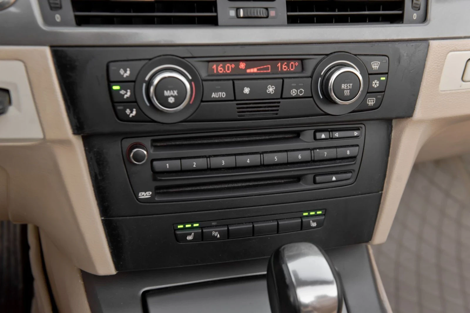 BMW 330 M-performance , снимка 14 - Автомобили и джипове - 54842776