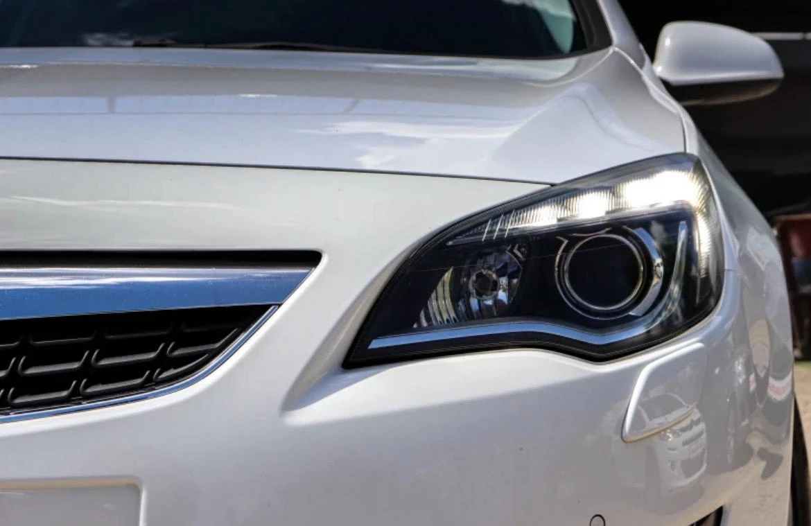 Opel Astra 1.6 ТУРБО 180к.с. 127000km, снимка 3 - Автомобили и джипове - 54932039