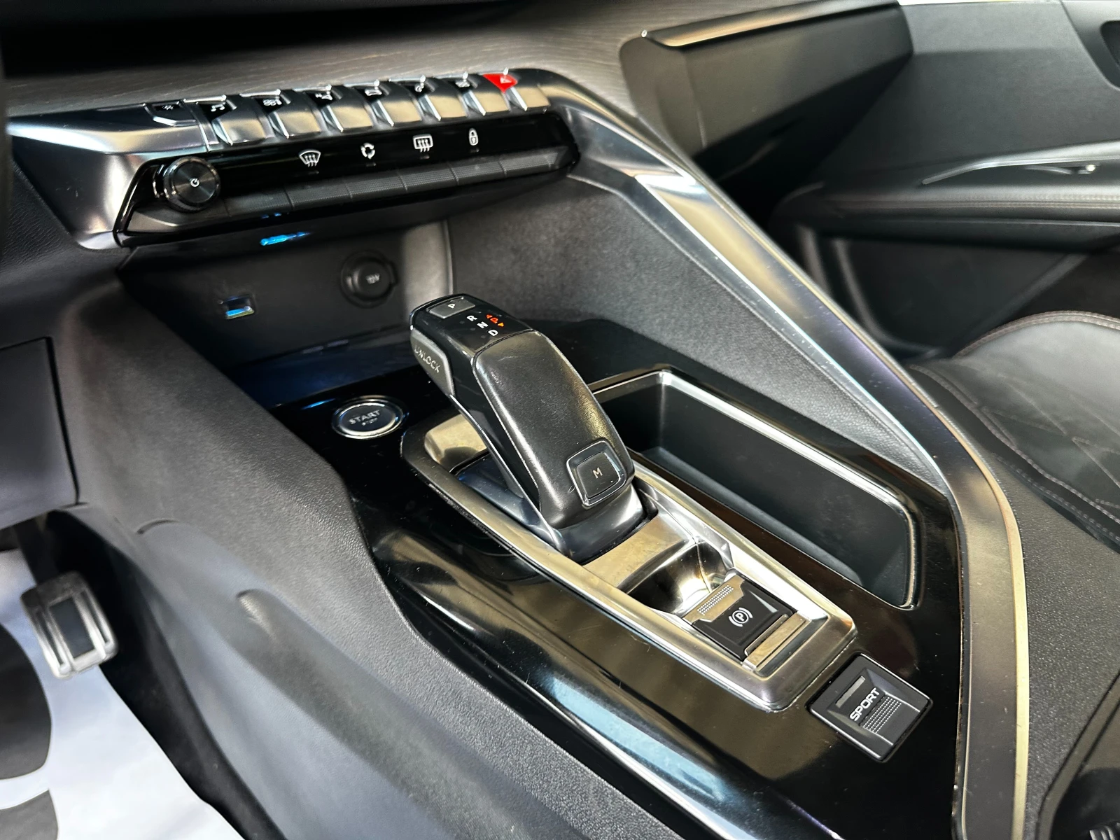 Peugeot 3008 GT Line/2.0hdi/Автомат/Панорама/ГАРАНЦИЯ, снимка 13 - Автомобили и джипове - 54999697
