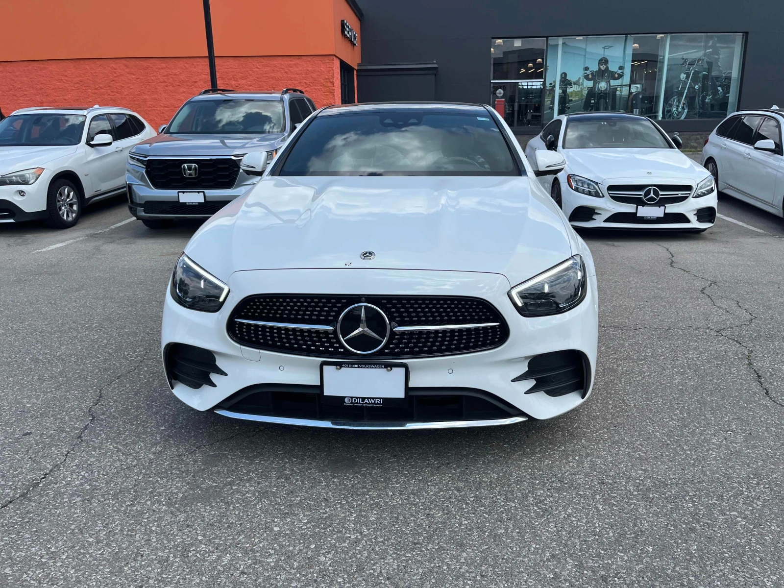 Mercedes-Benz E 350 4MATIC/ПАНОРАМА/Keyless/CARFAX, снимка 2 - Автомобили и джипове - 55120957