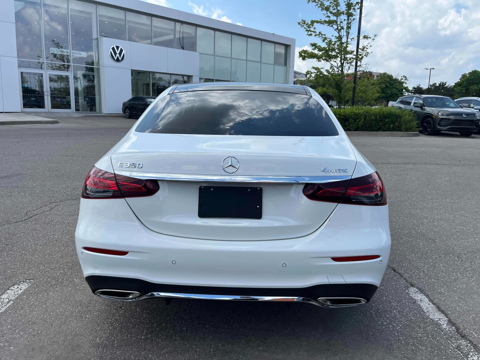 Mercedes-Benz E 350 4MATIC/ПАНОРАМА/Keyless/CARFAX, снимка 5 - Автомобили и джипове - 55120957