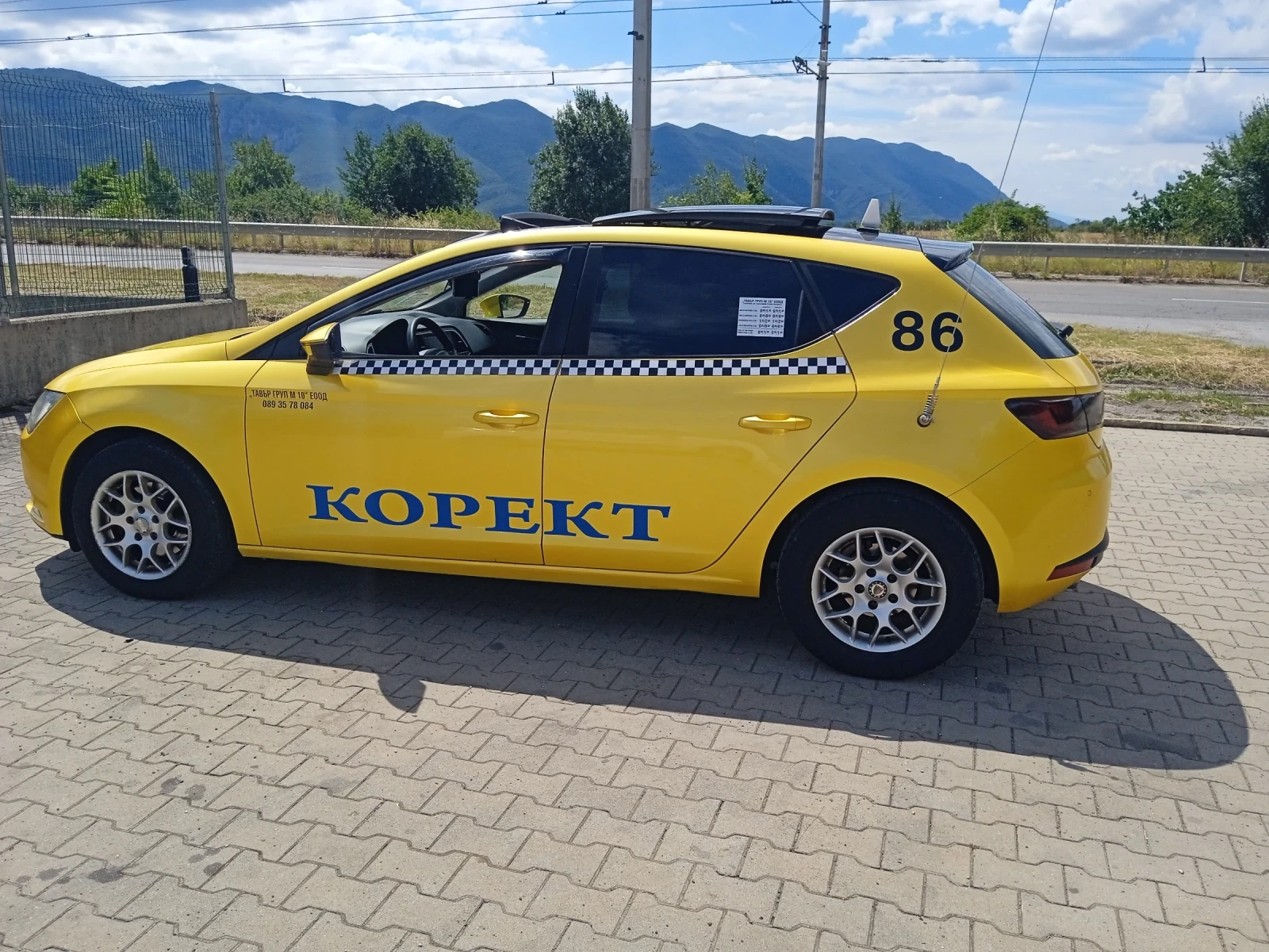 Seat Leon Метан.6ск., снимка 8 - Автомобили и джипове - 55192260