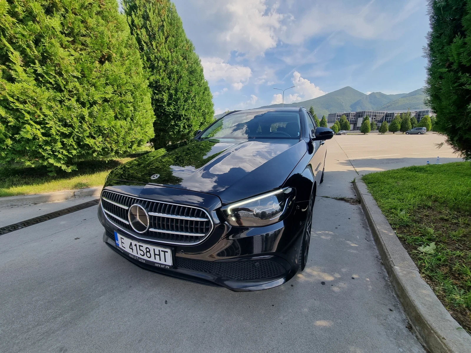 Mercedes-Benz E 300 Hybrid , снимка 4 - Автомобили и джипове - 55708866