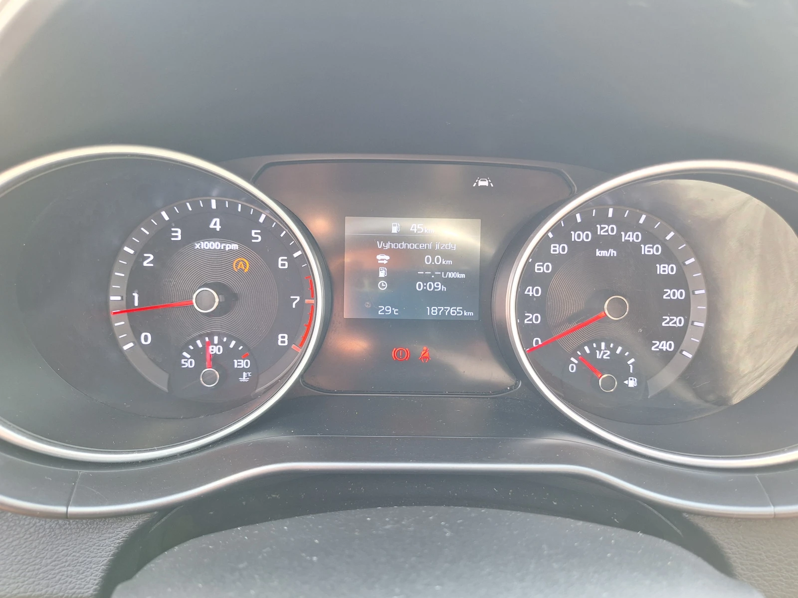Kia Ceed 1.5 T-GDI/ Spin/ SW/ Очакван!, снимка 9 - Автомобили и джипове - 56112243