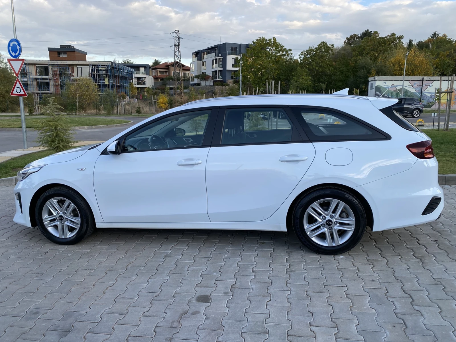 Kia Ceed 1.5 T-GDI/ Spin/ SW/ | Mobile.bg � ����������� 8