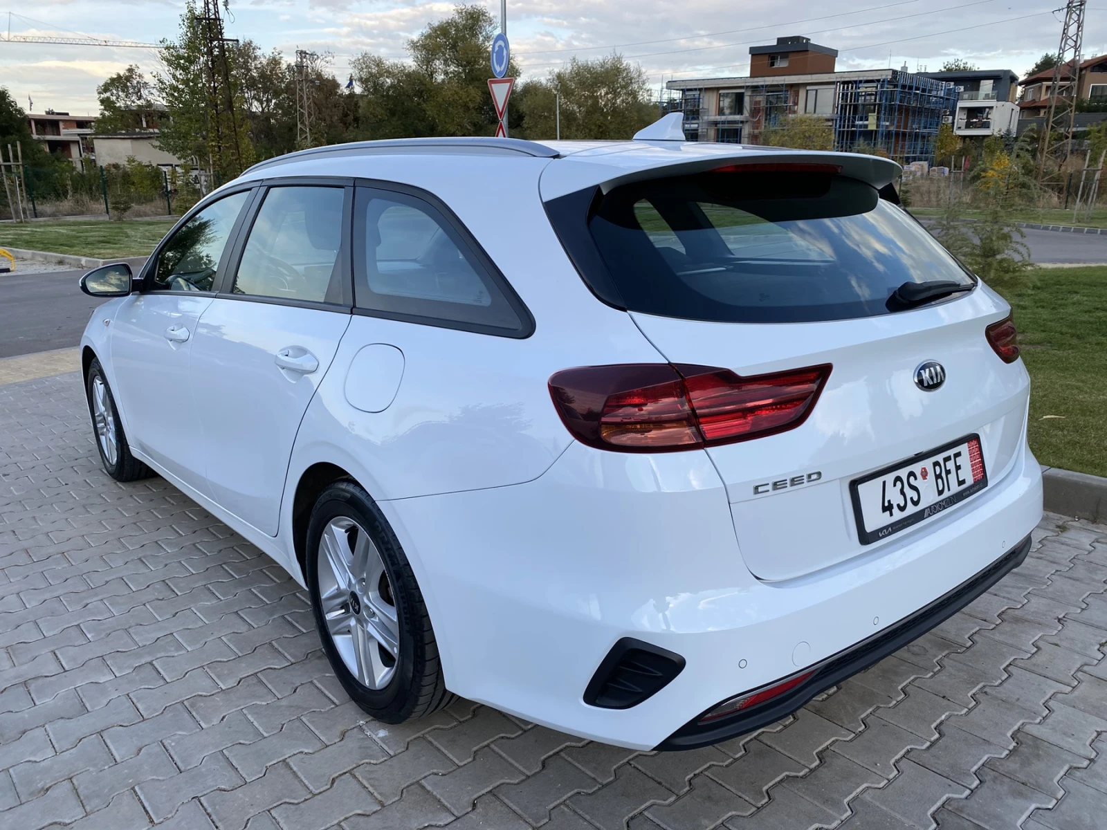 Kia Ceed 1.5 T-GDI/ Spin/ SW/ | Mobile.bg � ����������� 7