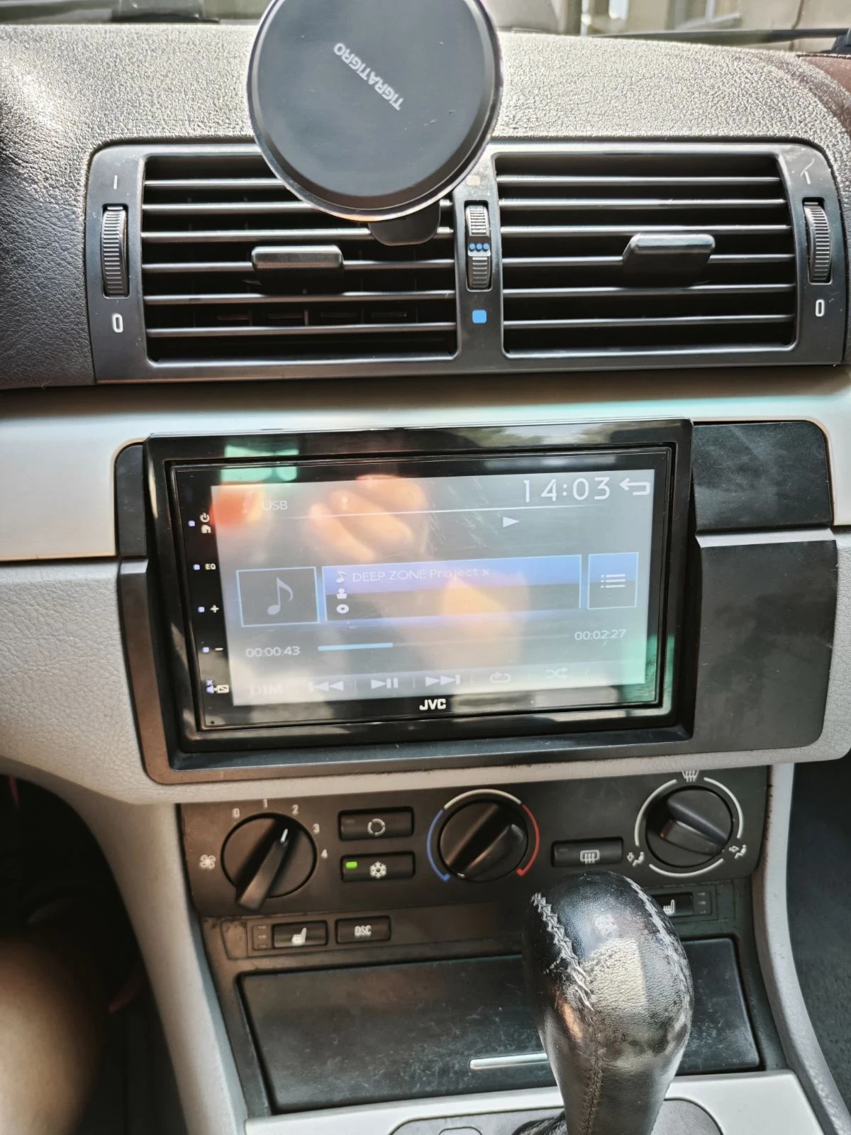BMW 320, снимка 12 - Автомобили и джипове - 56115829