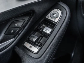 Mercedes-Benz GLC 300 4МАTIC * Панорама * АвтоКредит (ЦЕНА ДО БГ), снимка 10
