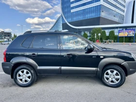 Hyundai Tucson 2.0 CRDI 4x4 РЕГИСТРИРАН СЕМЕЕН АВТОМОБИЛ - 6499 лв. - 37346870 3