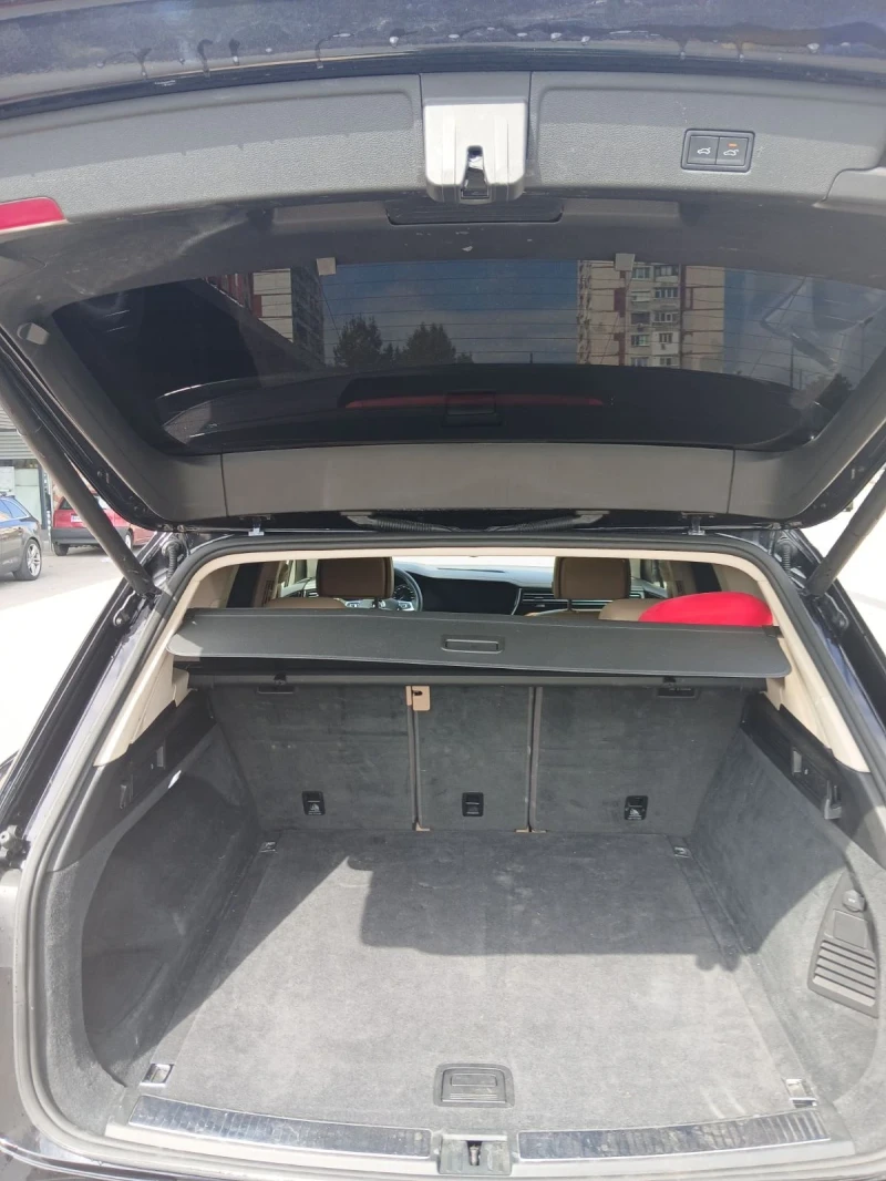 VW Touareg, снимка 8 - Автомобили и джипове - 52336851