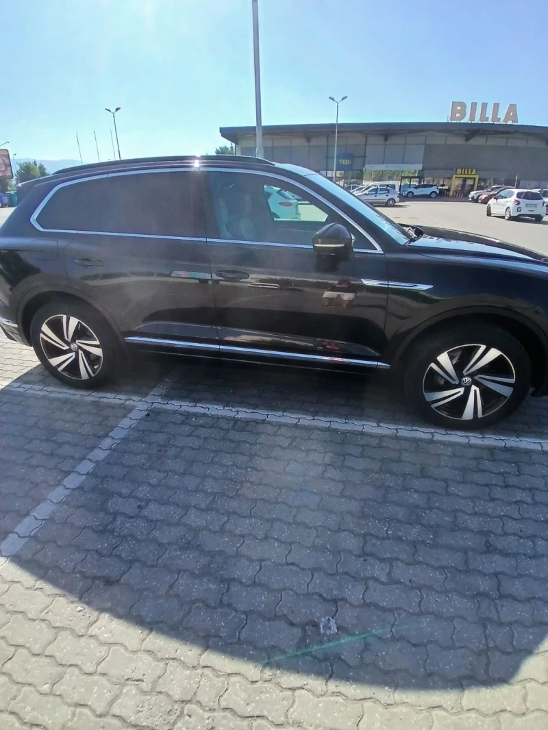 VW Touareg, снимка 7 - Автомобили и джипове - 52336851