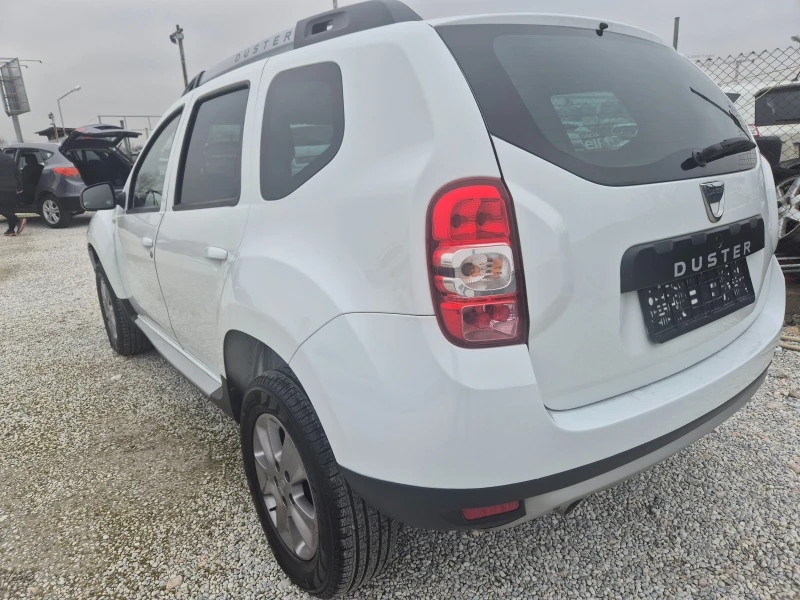 Dacia Duster 1.6 Гaз  Бензин, снимка 6 - Автомобили и джипове - 53440743