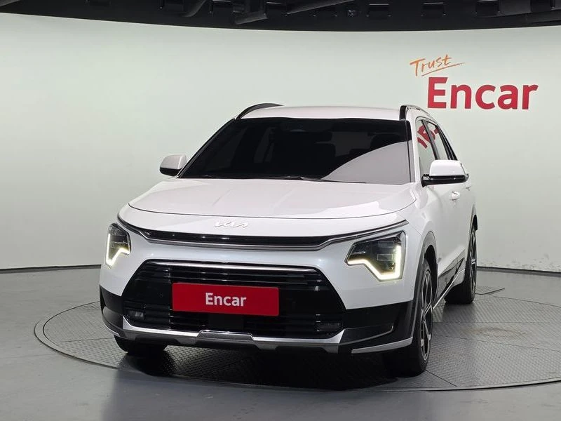 Kia Niro 1.6 Automatic, снимка 3 - Автомобили и джипове - 55880515