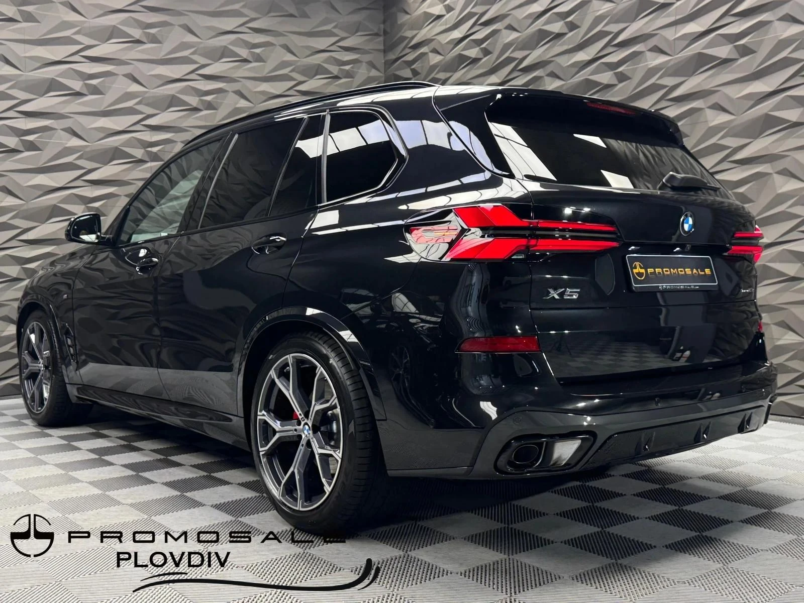 BMW X5 xDrive30d* M-Sport* Pano* HeadUp* H&K 7Seats - изображение 3