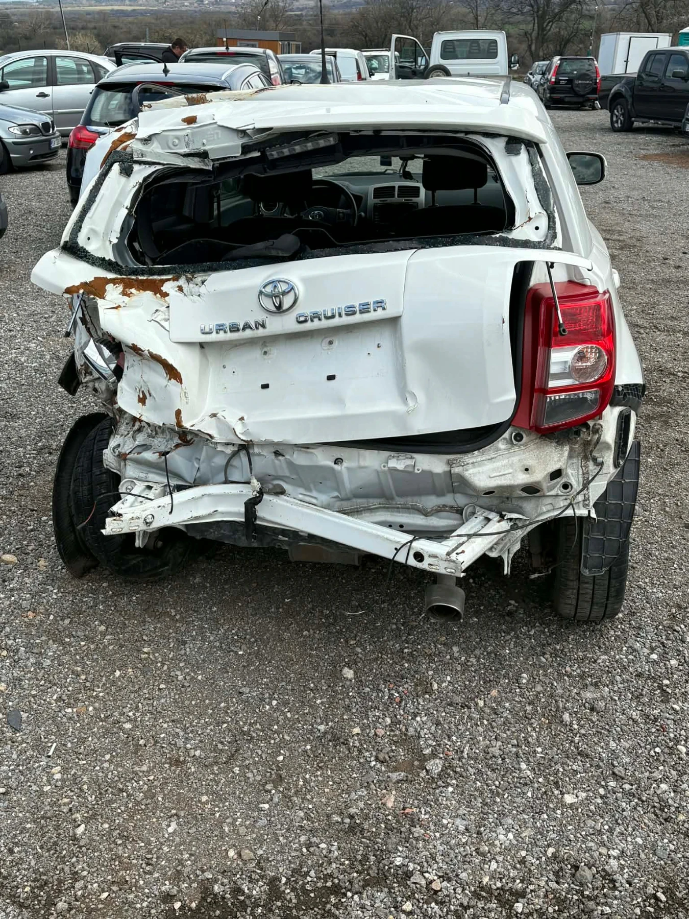 Toyota Urban Cruiser 1.4 d4d 4x4, снимка 4 - Автомобили и джипове - 53989567