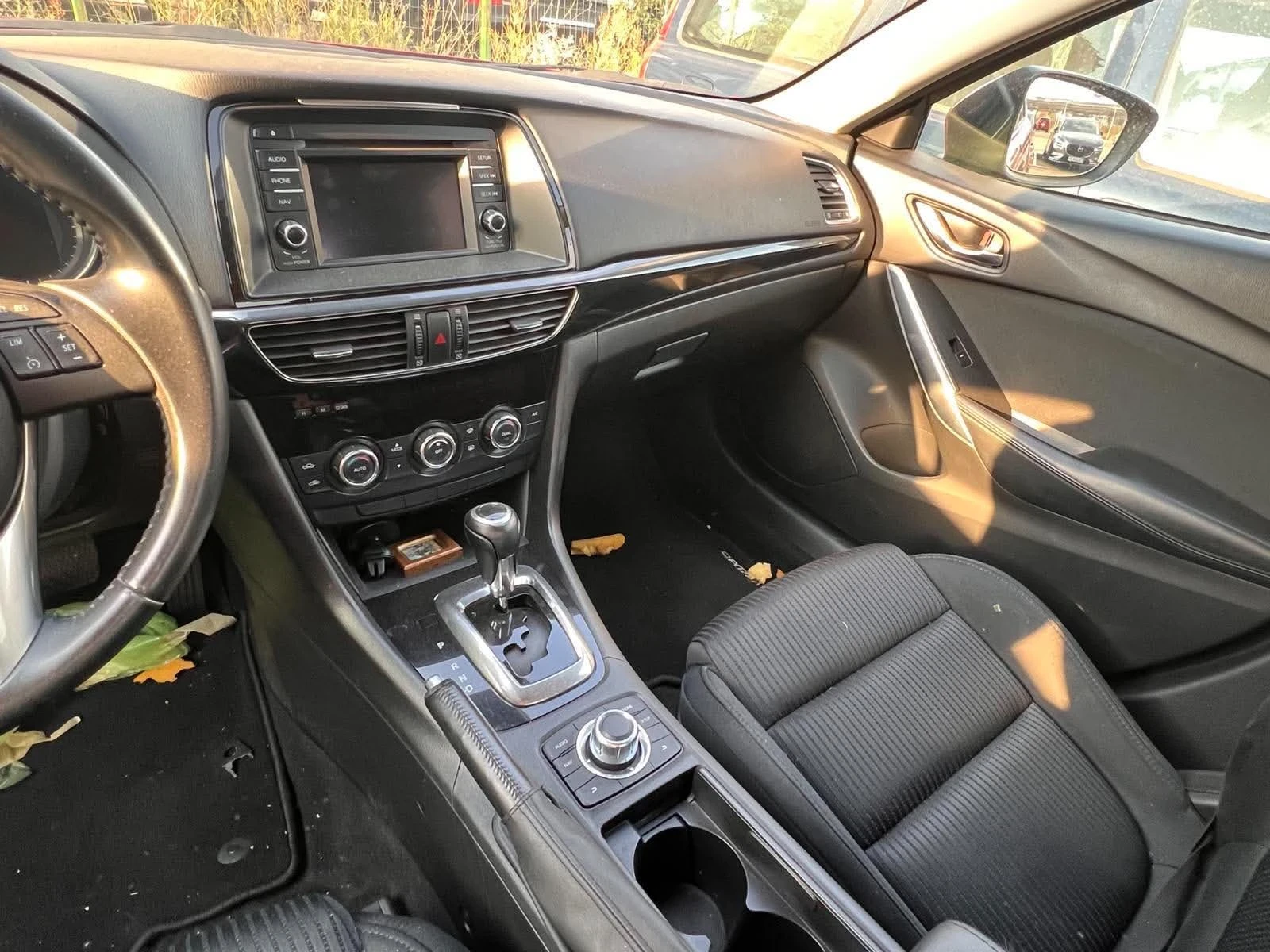 Mazda 6 2.0 бензин, снимка 8 - Автомобили и джипове - 56025945