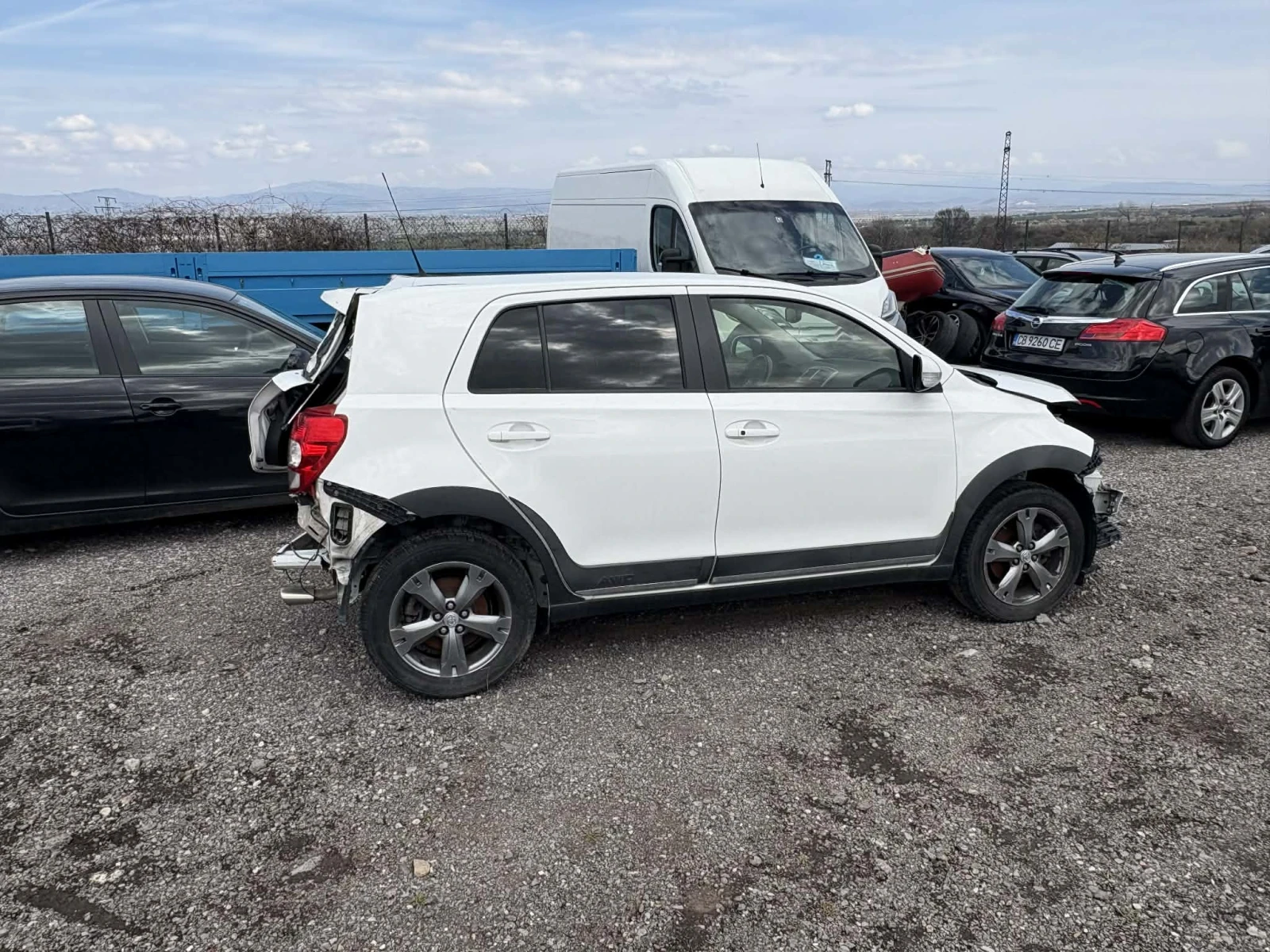 Toyota Urban Cruiser 1.4 d4d 4x4, снимка 3 - Автомобили и джипове - 53989567