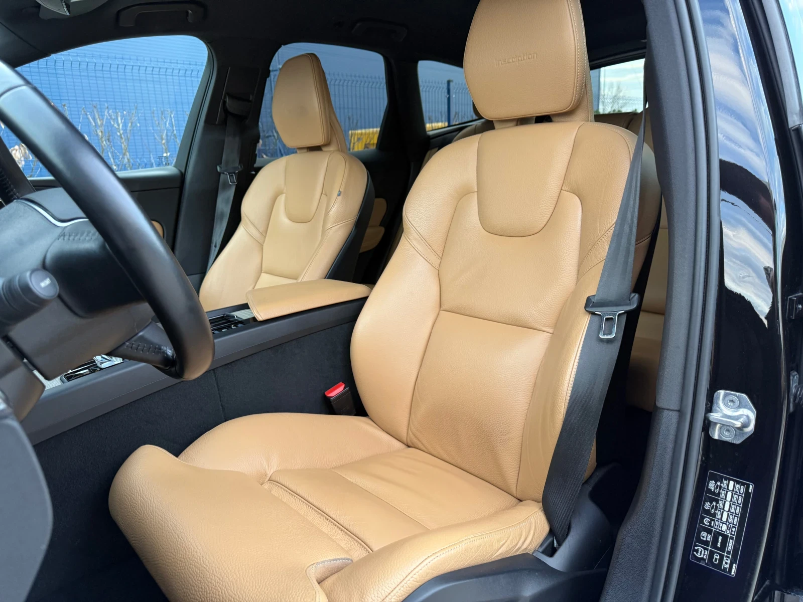 Volvo XC60 НОВ ВНОС ОТ СЕВЕРНА ИТАЛИЯ ! ! ! ЗАКУПЕН ОТ ОФИЦИА, снимка 7 - Автомобили и джипове - 54215489