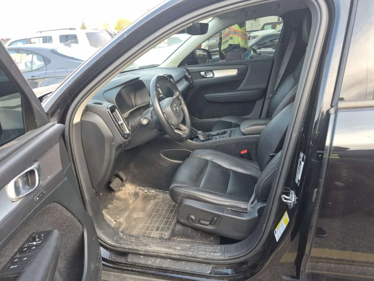 Volvo XC40 * MOMENTUM * CARFAX * ���� �� �� | Mobile.bg � ����������� 6